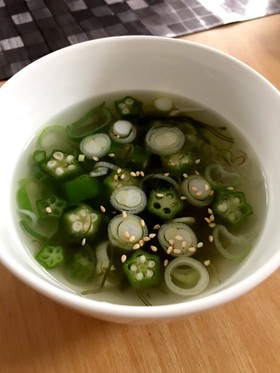オクラとめかぶのほっこりスープ